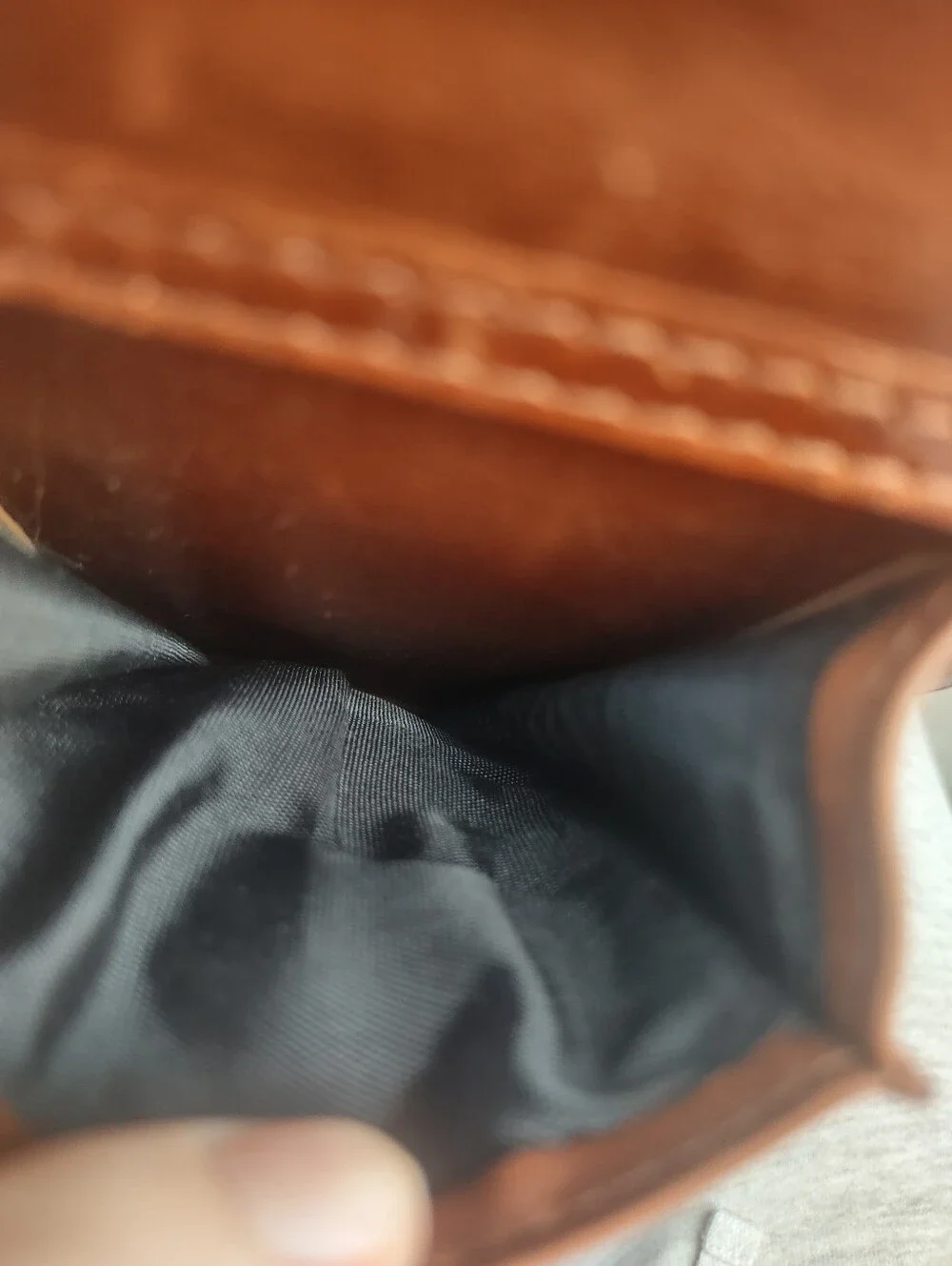 Vintage leather handbag by Exeter LTD